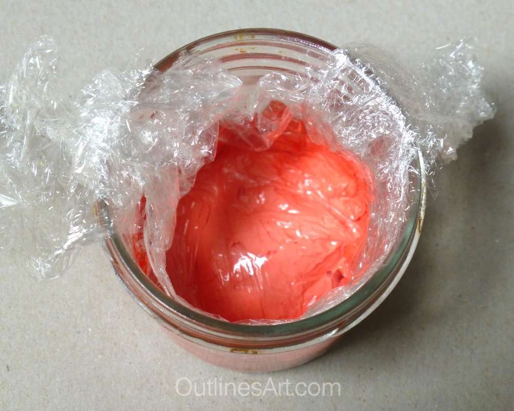 Press Clingfilm on Paint